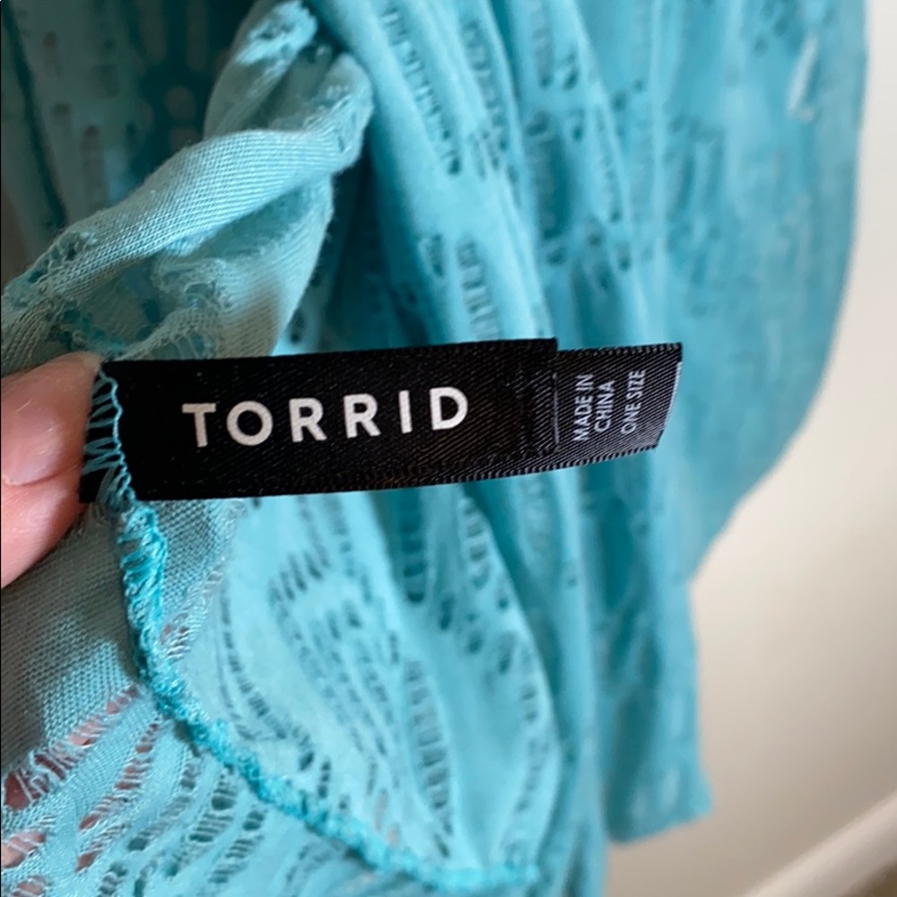 Turquoise loop scarf - Picture 4 of 4